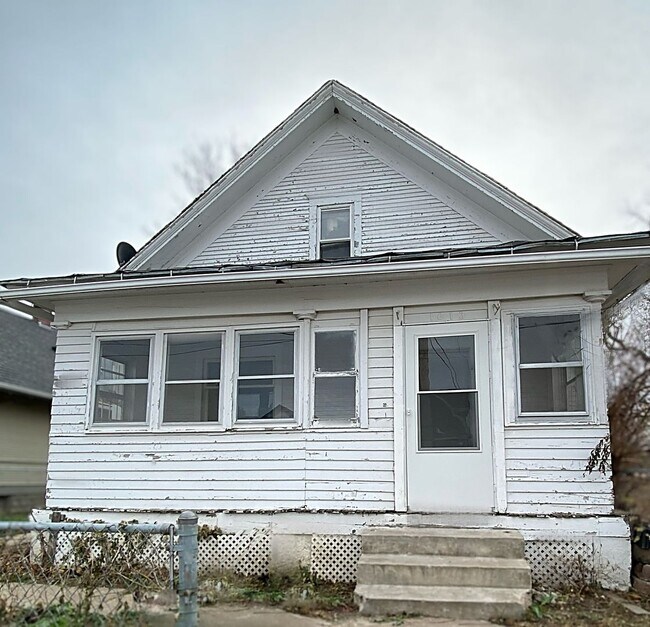 Single Family Home - Single Family Home