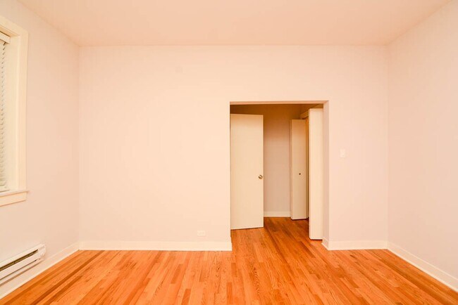 Photo - 2402 N Kedzie Blvd Unit 30B