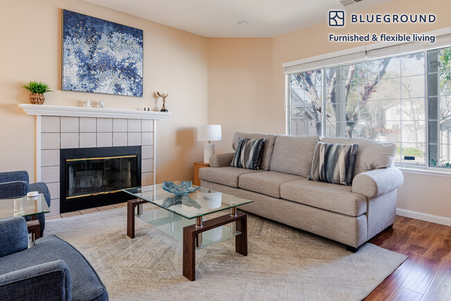 Building Photo - 39858 Potrero Dr Rental