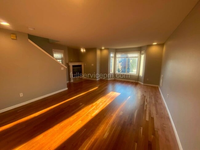 162A 15th Ave