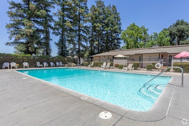 4144 N Valentine Ave Unit n/a