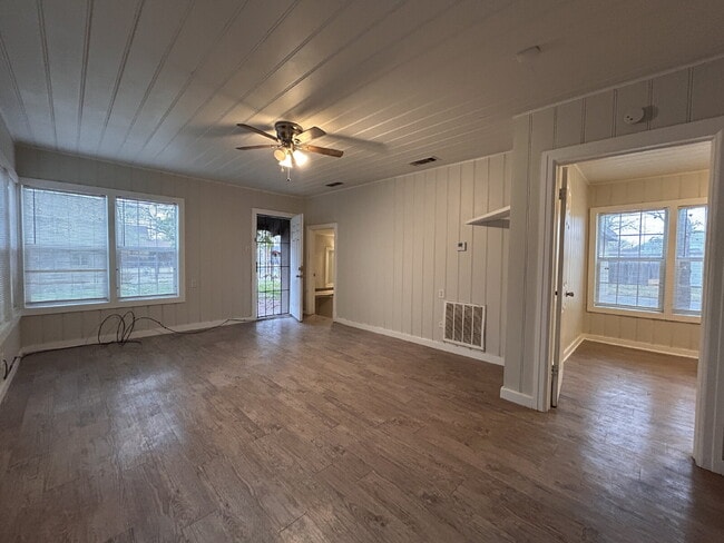 Photo - 3 bedroom 2 bathroom with a bonus room