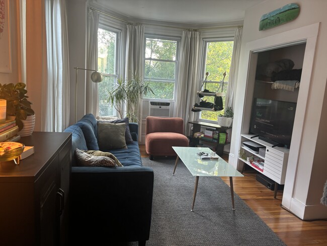 Photo - 7 Bond St Unit 2
