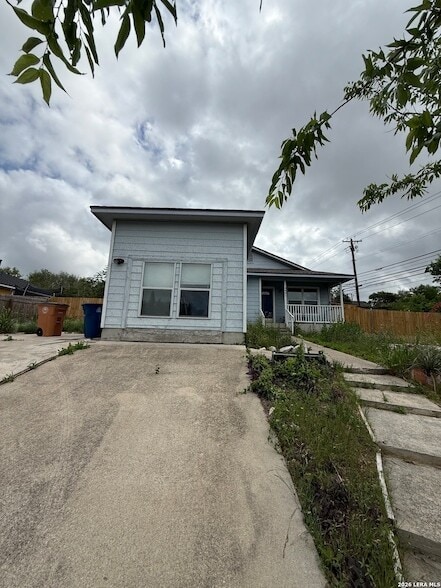 Photo - 4601 Bundyhill Dr