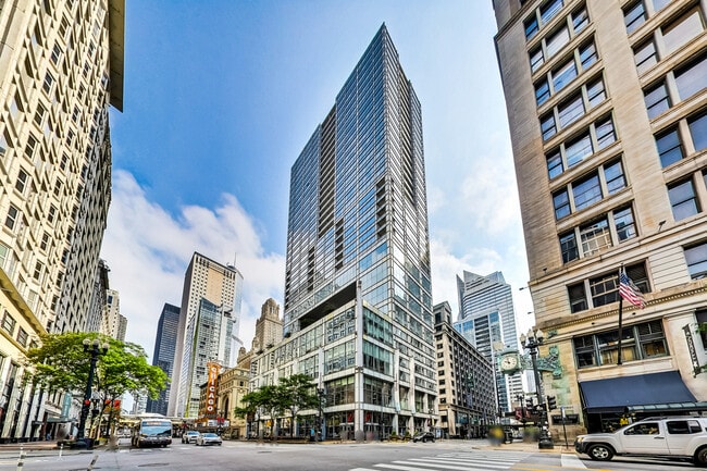 Building Photo - 8 E Randolph St Unit 3101