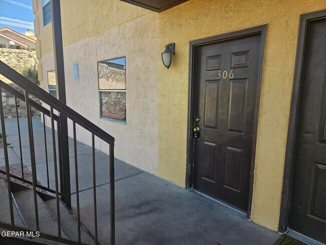 Photo - 592 Bartlett Dr Unit #306