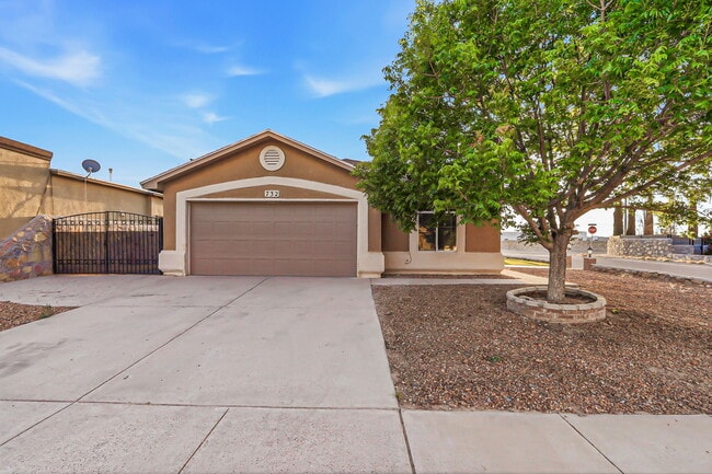 Building Photo - 732 Desert Sage Dr