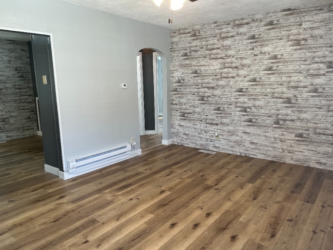 Photo - 2409 Perkins Dr