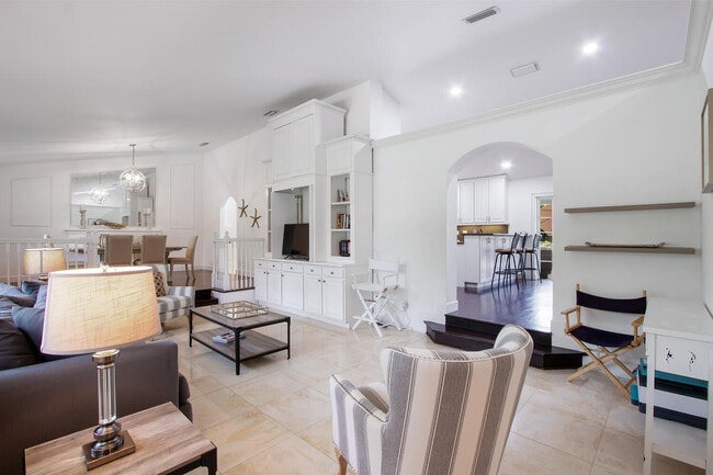 Photo - 12327 Quercus Ln