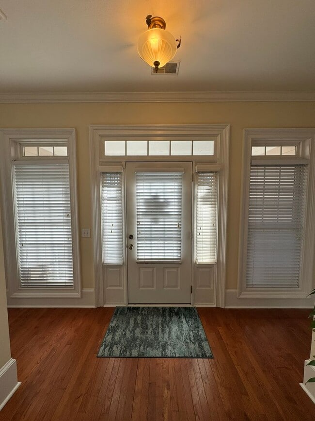 Photo - 3BR Beauty on the Eastside!