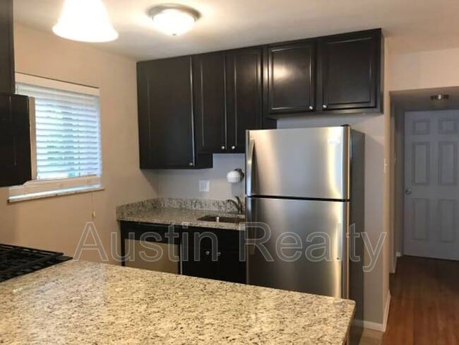 Photo - 759 Chamberlain Pl Unit Apt 3