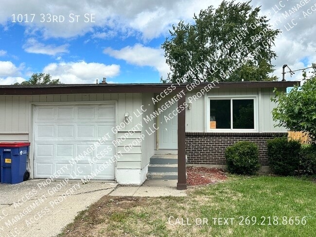 Building Photo - 1017 33rd St SE Rental