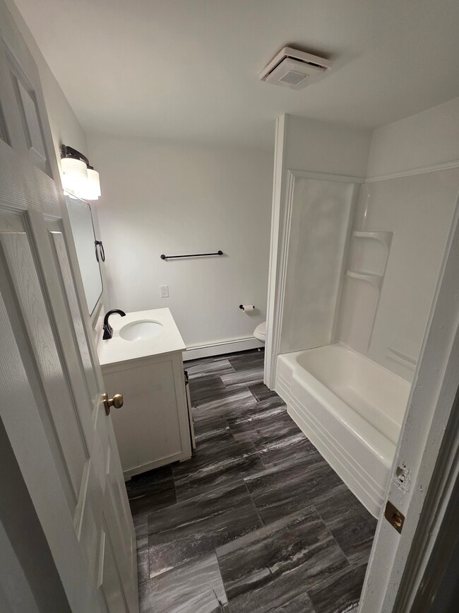Photo - 115 Mill St