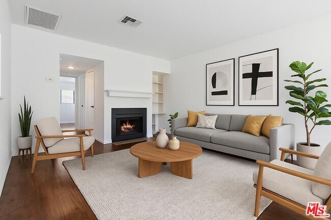 Building Photo - 5322 Colodny Dr Unit 9 Rental