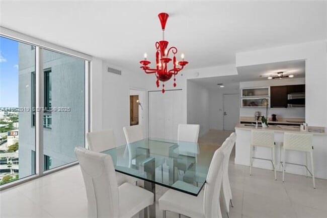 Photo - 90 SW 3rd St Unidad 90 SW 3rd St  3609