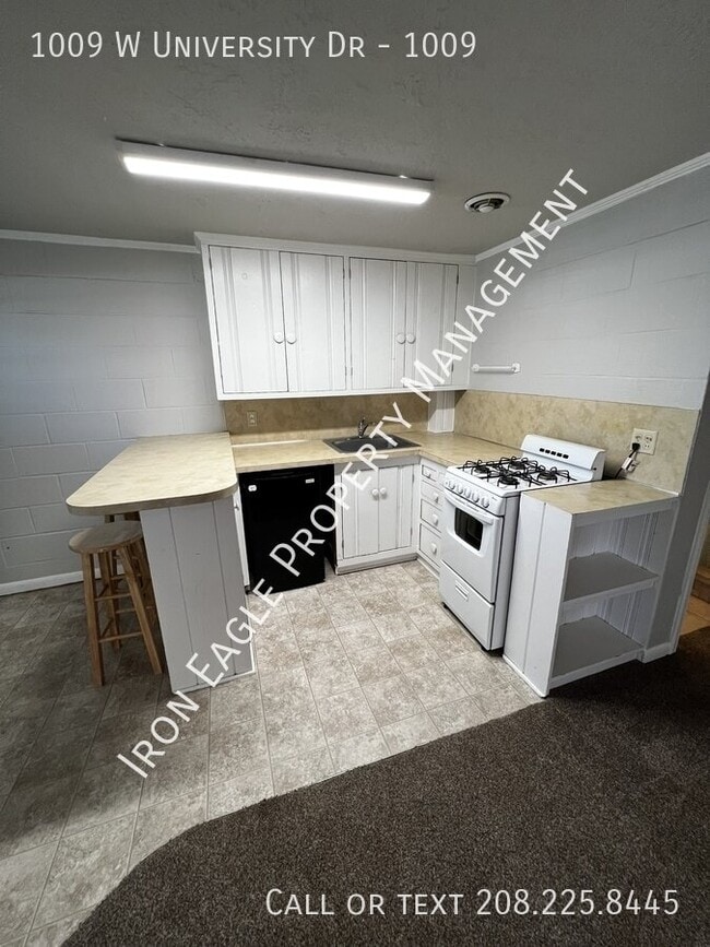 Photo - 1009 W University Dr Unit 1009