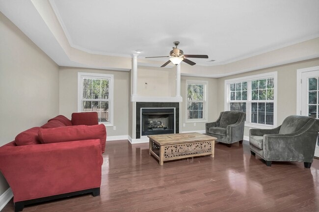 203 Naples Ave