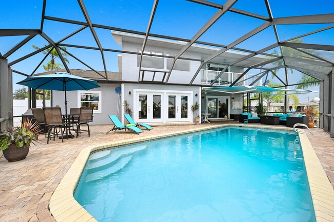 Photo - 1585 Sykes Creek Dr