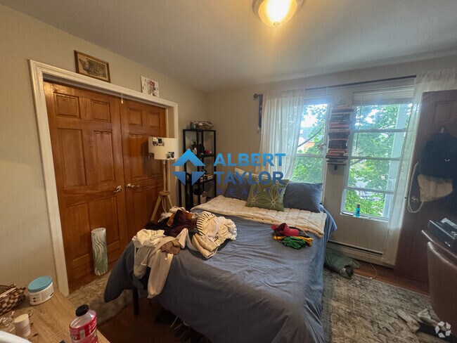 Building Photo - 350 Allston St Unit 2 Rental