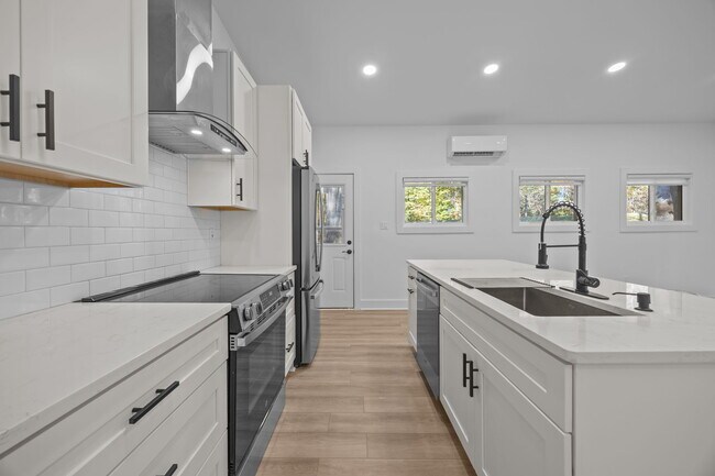 Photo - 8625 Cedarbrook Dr