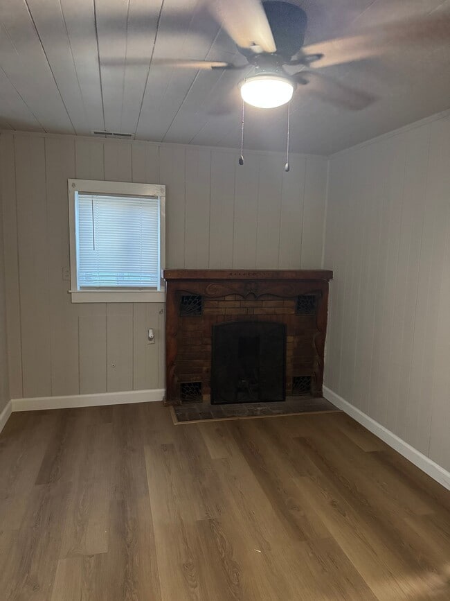 Photo - 134 Almond Ave