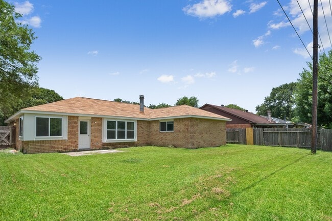 Photo - 1703 Millbury Dr