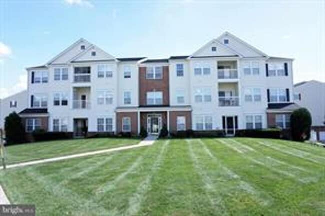 Building Photo - **AVAILABLE 6/1/2026** Well-kept Ground level condo available in Forest Hill, MD!