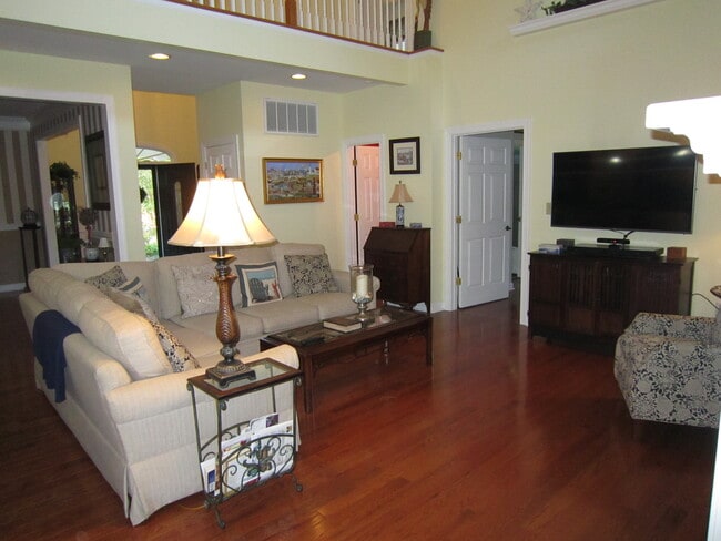 Living Room - 102 London Cir S