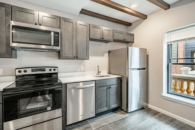 Photo - 235 E Market St Unit 5