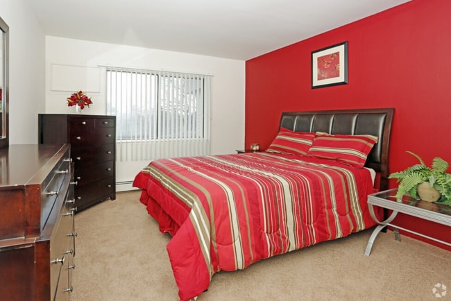 Peachtree Apartments