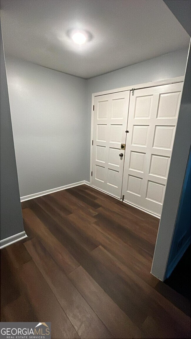 Photo - 3753 Columbia Pkwy