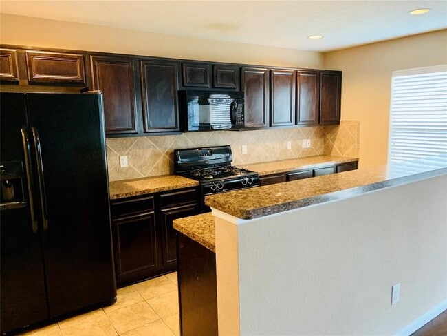 Photo - 15902 Arapaho Bend Ln