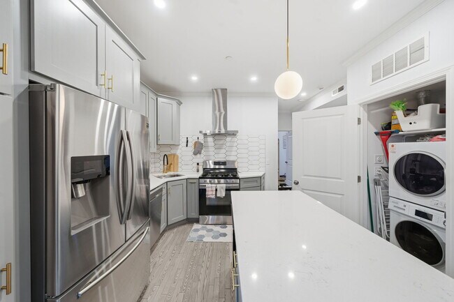 Photo - 68 Edson St Unit 2