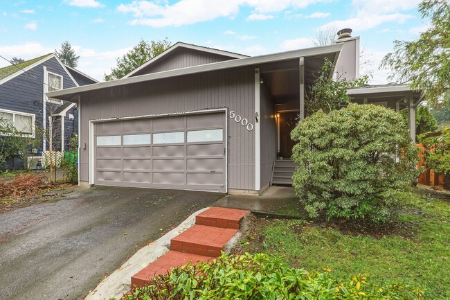 Photo - 3 Bedroom, 2 Bath House Near Portland Community College on Quiet Dead-end Street