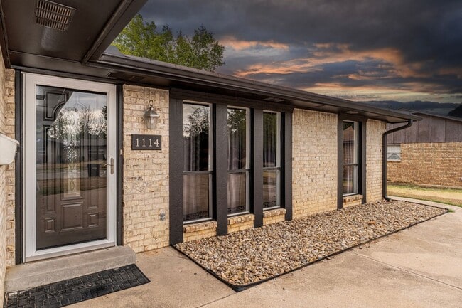 Photo - Fully Furnished Rental