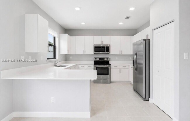 Photo - 20478 NW 4th Ave