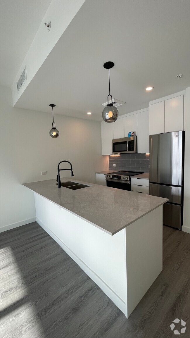 Building Photo - 334 NW 22nd St Unit A4 Rental