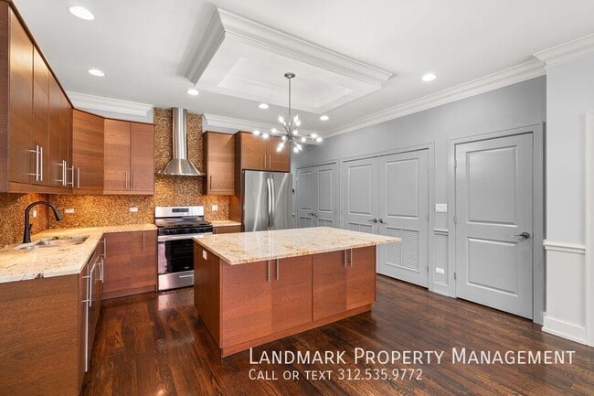 Photo - 2257 W Belmont Ave Unidad 2E