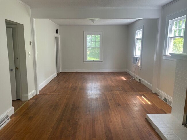 Photo - 725 Gales Ave Unit 725 Gales Ave  A
