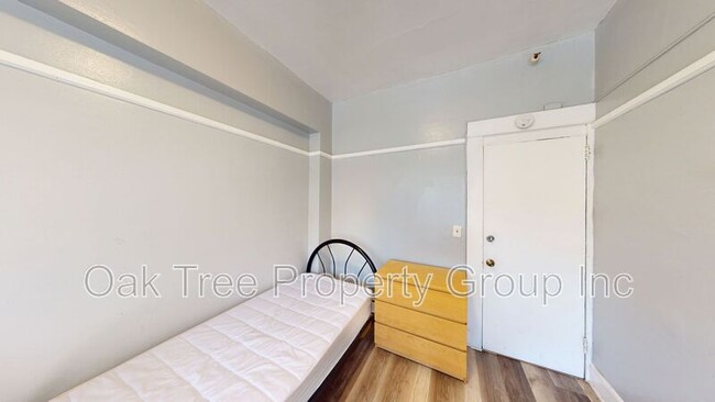 Photo - 2008 Shattuck Ave.