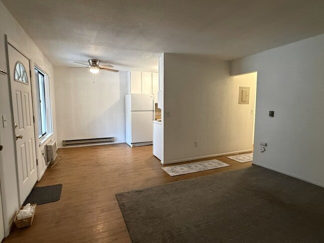 Photo - 1209 W Plum St