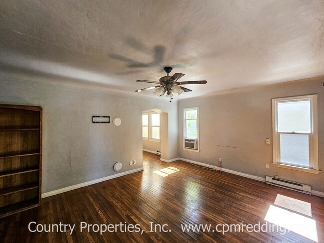 Photo - Downtown 3-Bedroom with Old World Charm and Modern Amenities!