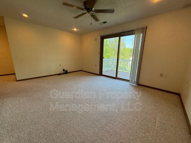 Photo - 1633 N Country Club Rd