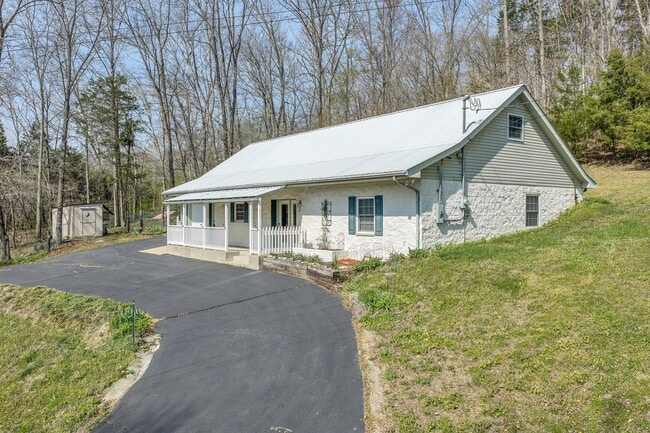 Photo - 7506 Sleepy Hollow Rd