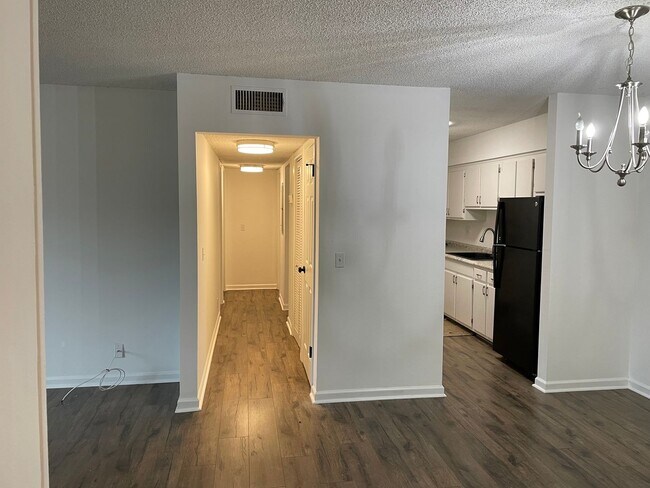 Photo - Awesome 2 Bedroom Condo Near the River! Unit C39