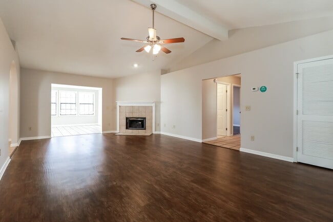 Photo - 2977 Tuscarora Tr