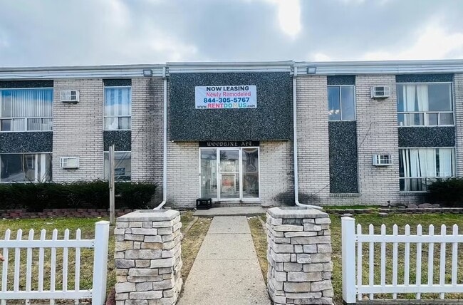 Building Photo - 24235 W McNichols Rd Unit 021
