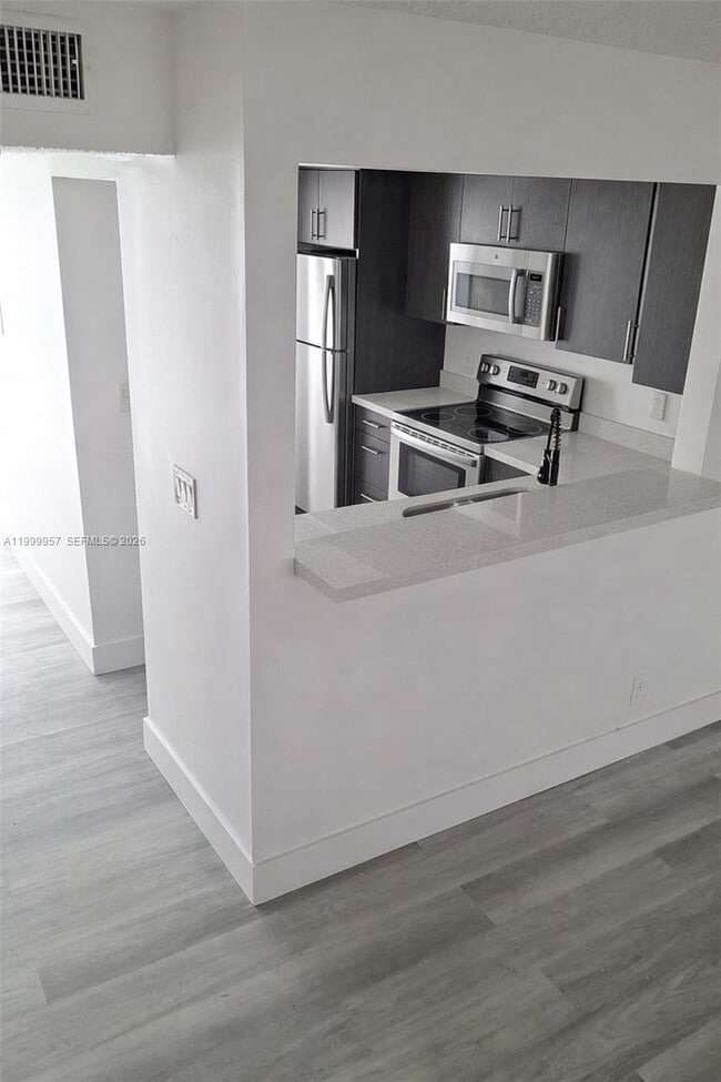 Photo - 2831 Pierce St