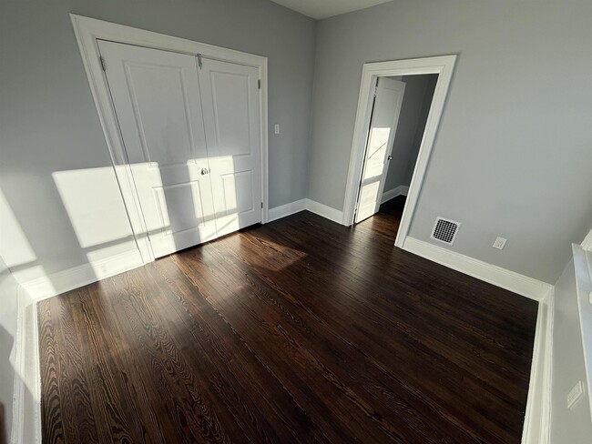 Photo - 308 Pearsall Ave Unit 2