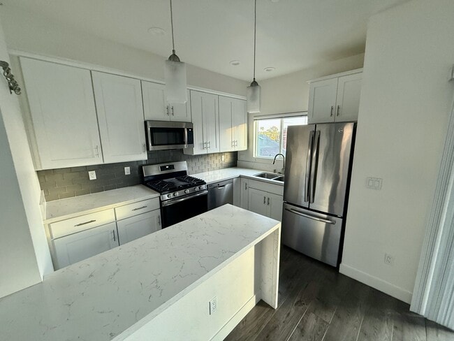 Kitchen - 3722 Florida St Unidad 3